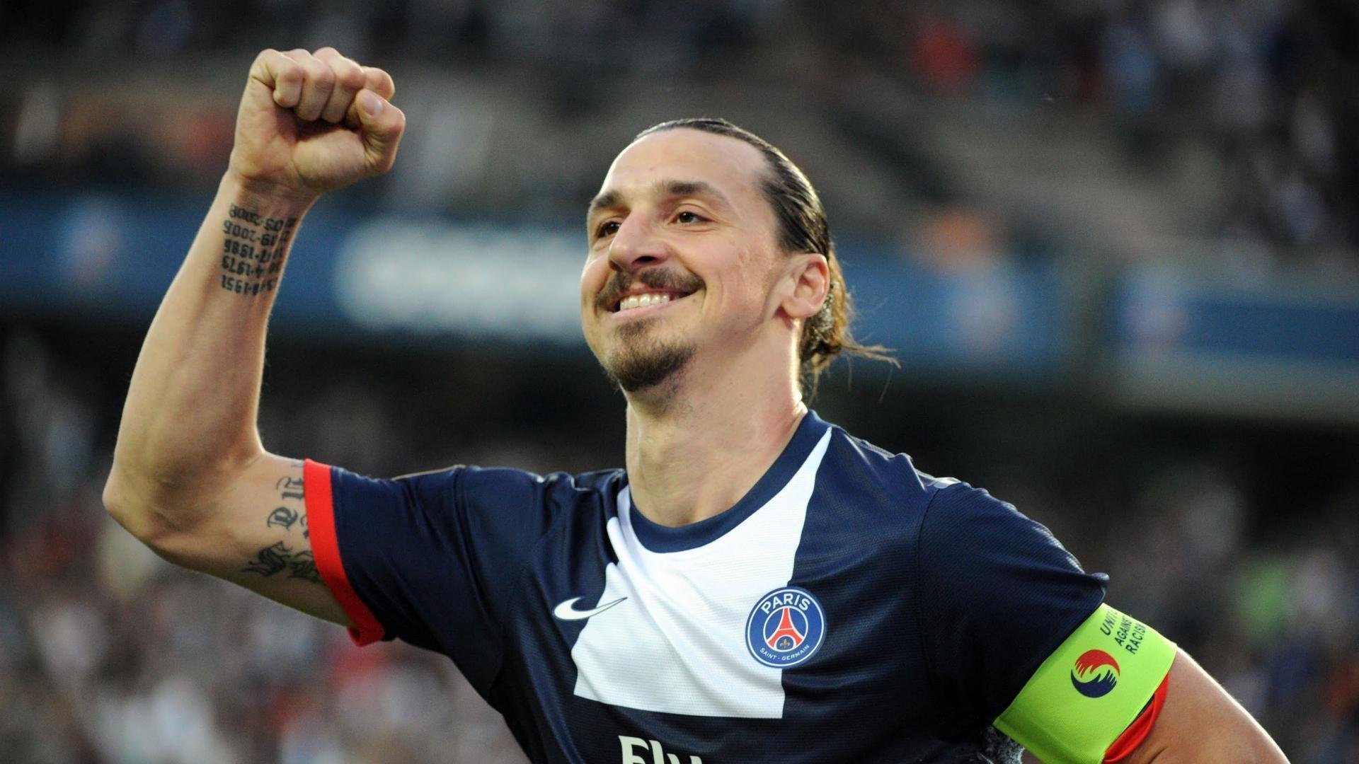 巴西世界杯队员集结，热身赛表现亮眼